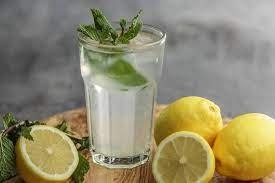 Domowa lemoniada z wyciskarki: arbuzowa, cytrynowa | Blog Puregreen